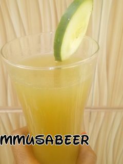 Lemon tsamiya da cucumber ainihin hoton girkin