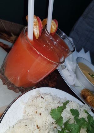 A picture of Carrot and orange juice.