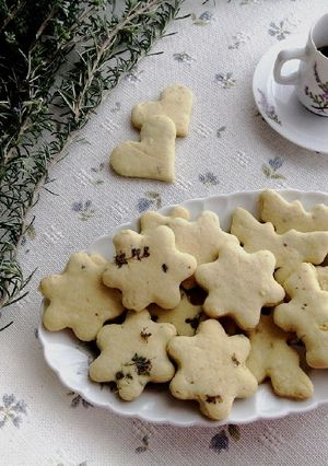 Foto di Biscotti ai fiori di rosmarino