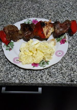 Una foto de Brochette de pollo y carne vacuna