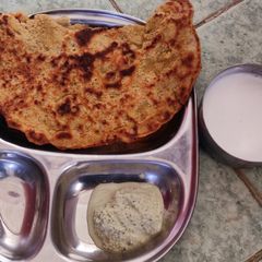 A picture of Samak rice thalipeeth.