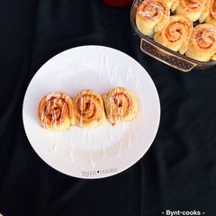 A picture of Jam Roll.