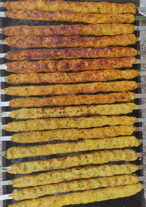 عکسی از دستور کوبیده مرغ زعفرانی😋
