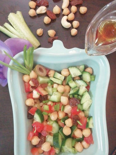 A picture of Chickpea nuts Salad.