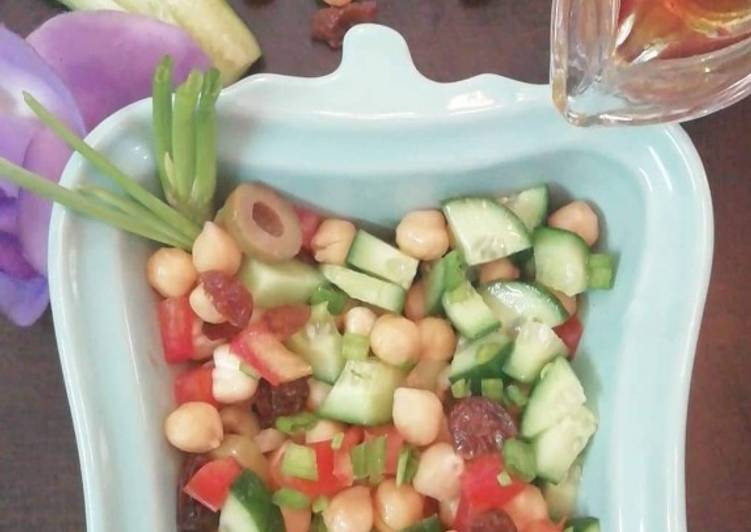 Recipe of Super Quick Homemade Chickpea nuts Salad