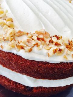 Una foto de Bizcocho (Pastel) de zanahoria con cubierta de queso crema