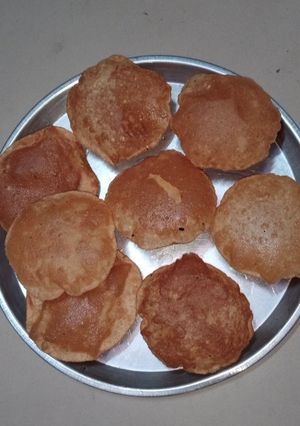 उड़द की दाल की कचौड़ी (Urad dal ki kachori recipe in Hindi) रेसिपी मुख्य फोटो