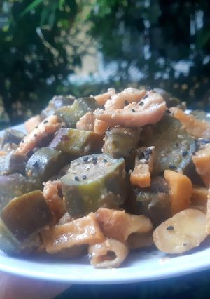 รูปของ มะเขือยาวผัด #เมล็ดขนุน มิโซะ 🍆 #JackfruitSeeds Miso Stirfried