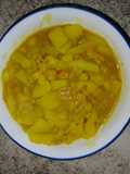 Sopa suculentosa de garbanzos con papa