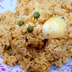 A picture of Alu mattar pulao.