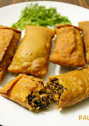 विदर्भ स्पेशल कोथिंबीर वडी (kothimbir vadi recipe in marathi) रेसिपी चे मुख्य फोटो 