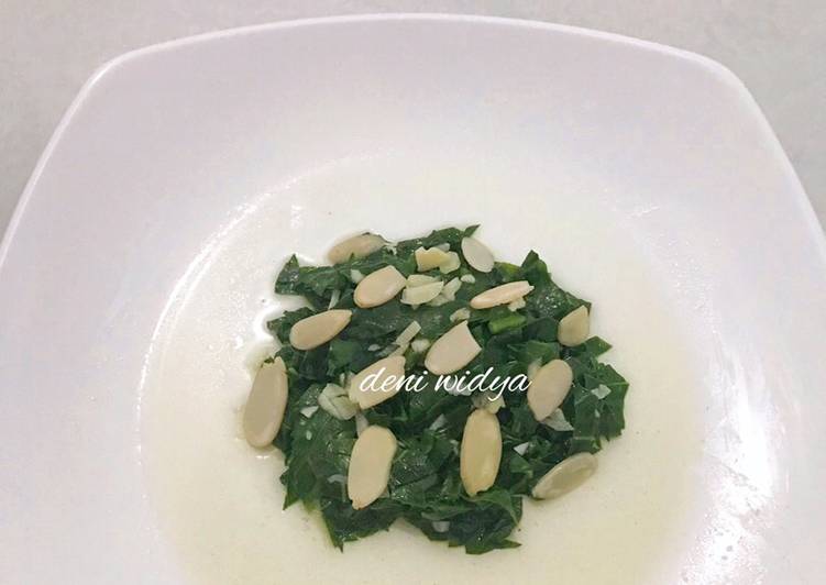 Resep Tumis Kale (Garlic Kale Almond) Anti Gagal