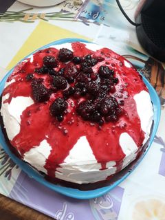 O poză a rețetei Tort cu cremă de mascarpone și fructe de pădure.