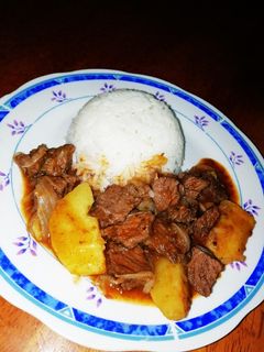 Una foto de Carne al vino 🍷