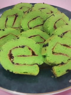 Foto resep 042. Bolu Gulung Pandan Ekonomis