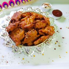 A picture of Mixed veg pakoda.
