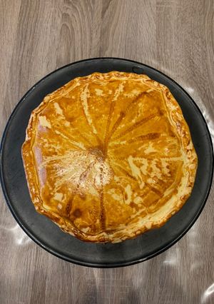 Une photo de Galette des rois à la frangipane 👑