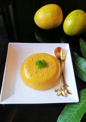 A picture of Mango pudding.