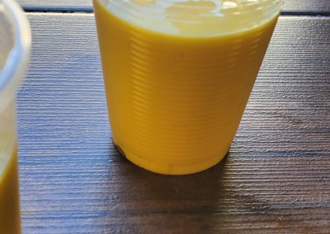 Gelatina de mango con queso crema Receta de Aideth Valencia - Cookpad