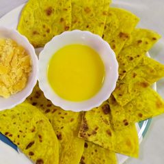 A picture of Daal poli/ Puran Poli/ Sweet stuff Paratha.