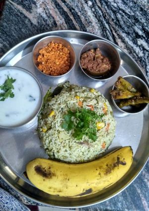 A picture of Mix veg minty pulav.
