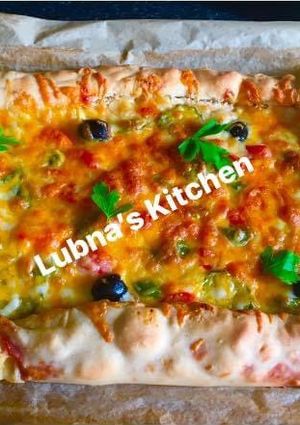 A picture of Stuffed Crust Veg Pizza:.