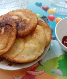 bột mì rán trứng