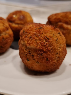 Una foto de Croquetas de chorizo y pollo