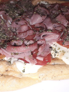 Una foto de Pizza de pan nube"Sin harinas"