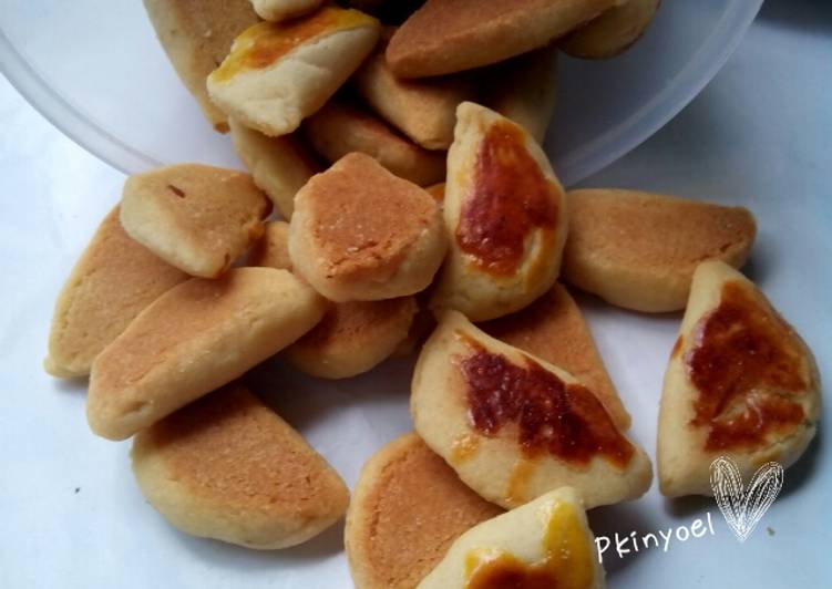 Nastar teflon bentuk bulan sabit ala Pkinyoel