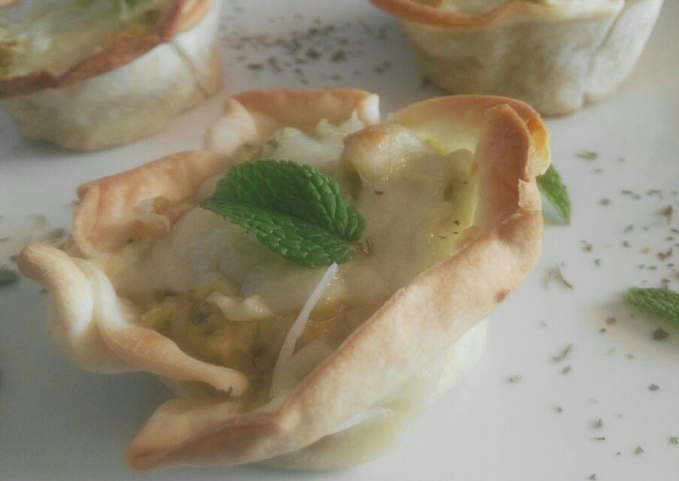 Cestas de aguacate y queso