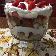 A picture of Easy Strawberry Cheesecake Trifle.