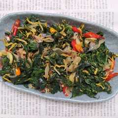 รูปของ Tumis daun singkong teri