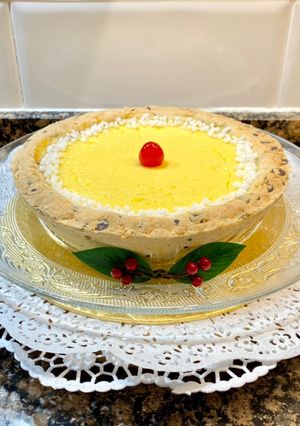Una foto de Pastel con masa Cookies y crema pastelera al Limoncello