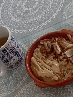 Una foto de Porridge de canela con compota de manzana