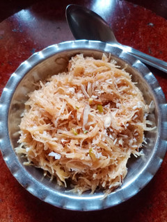 मीठी सूखी सेवई (Meethi sukhi sevai recipe in Hindi) रेसिपी मुख्य फोटो