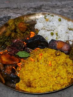 ভোগের খিচুড়ি(bhoger khichuri recipe in Bengali) রেসিপির প্রধান ছবি