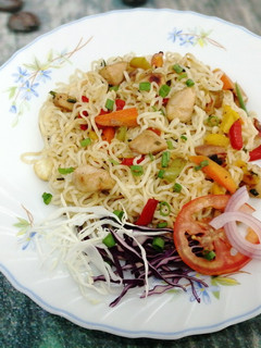 A picture of Stir fry noodles.