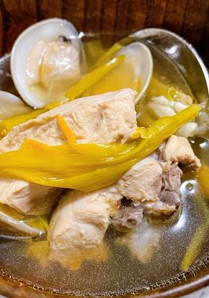 金針蛤蠣雞湯 的食譜成品照片