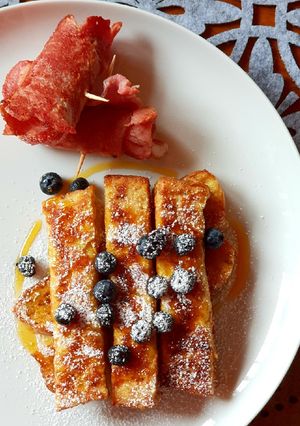 A picture of French Toast Bacon Breakfast.