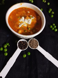मटर पनीर की सब्जी (Matar paneer ki sabzi recipe in hindi) रेसिपी मुख्य फोटो
