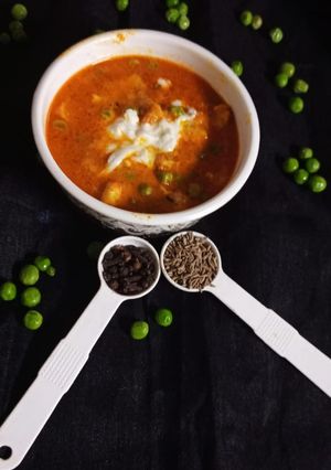 मटर पनीर की सब्जी (Matar paneer ki sabzi recipe in hindi) रेसिपी मुख्य फोटो