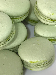 Una foto de Macarons de limón