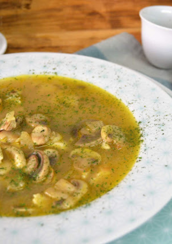 Una foto de Sopa de champiñones con pollo
