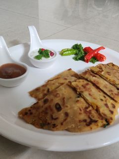 પંજાબી કોબી આલુ પરોઠા (Punjabi Aloo Paratha Recipe In Gujarati) રેસીપી મુખ્ય ફોટો