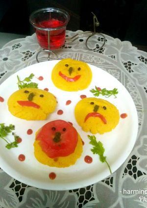 A picture of Oats Idli.