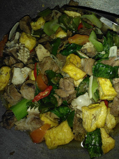Foto resep Oseng lidah sapi plus pokchoy and tahu bandung