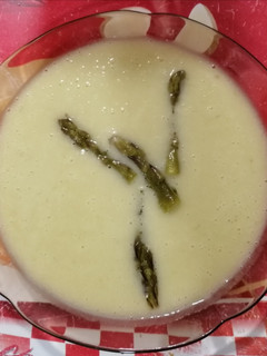 Una foto de Crema de espárragos trigueros