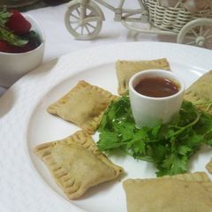 A picture of Paneer puffs.