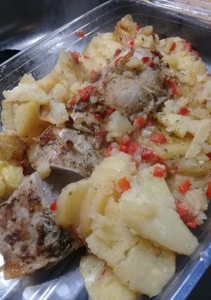 Una foto de Peceto al horno con papas, hecho a la bolsa